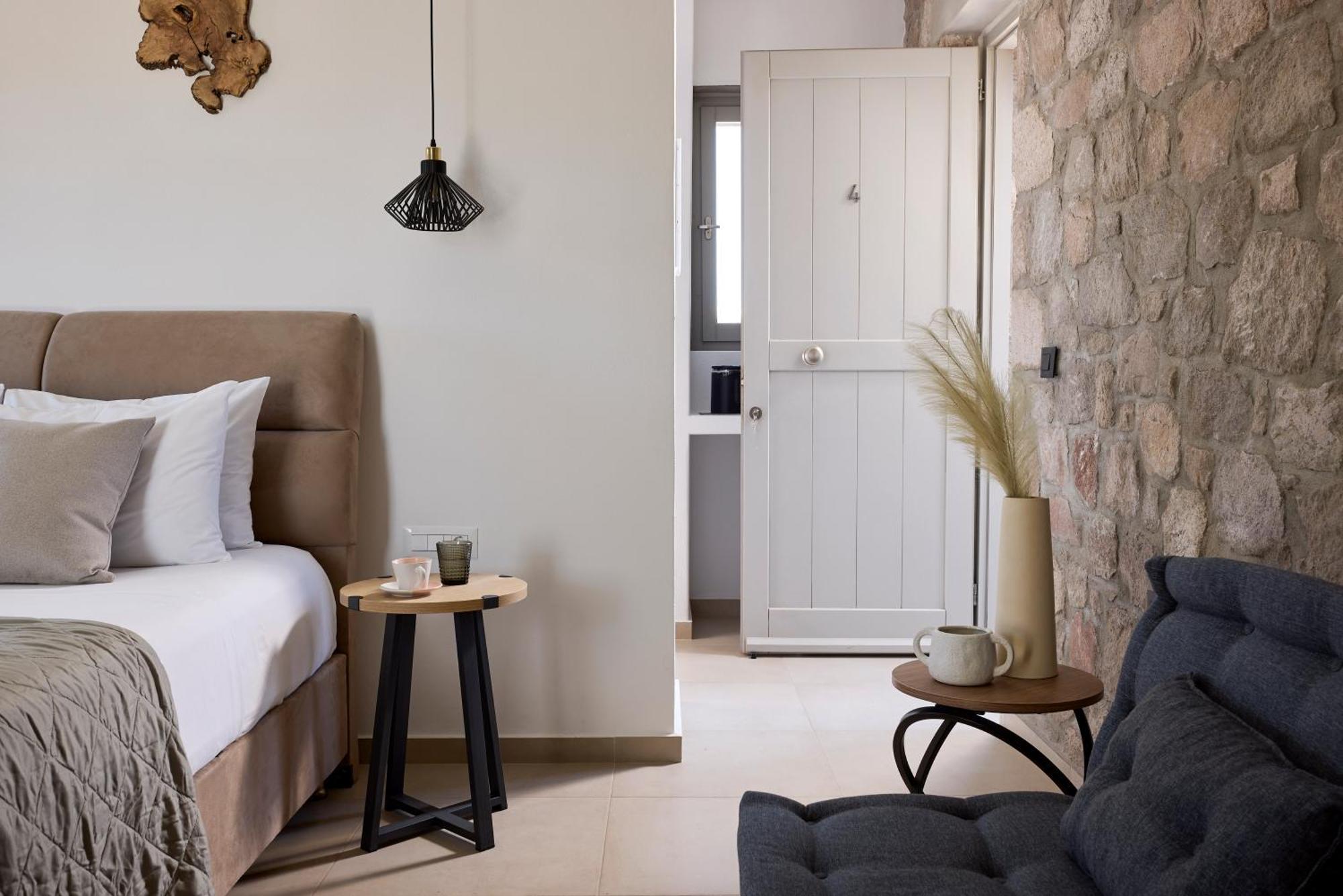 Kedros Milos Suites Adamantas  Bilik gambar
