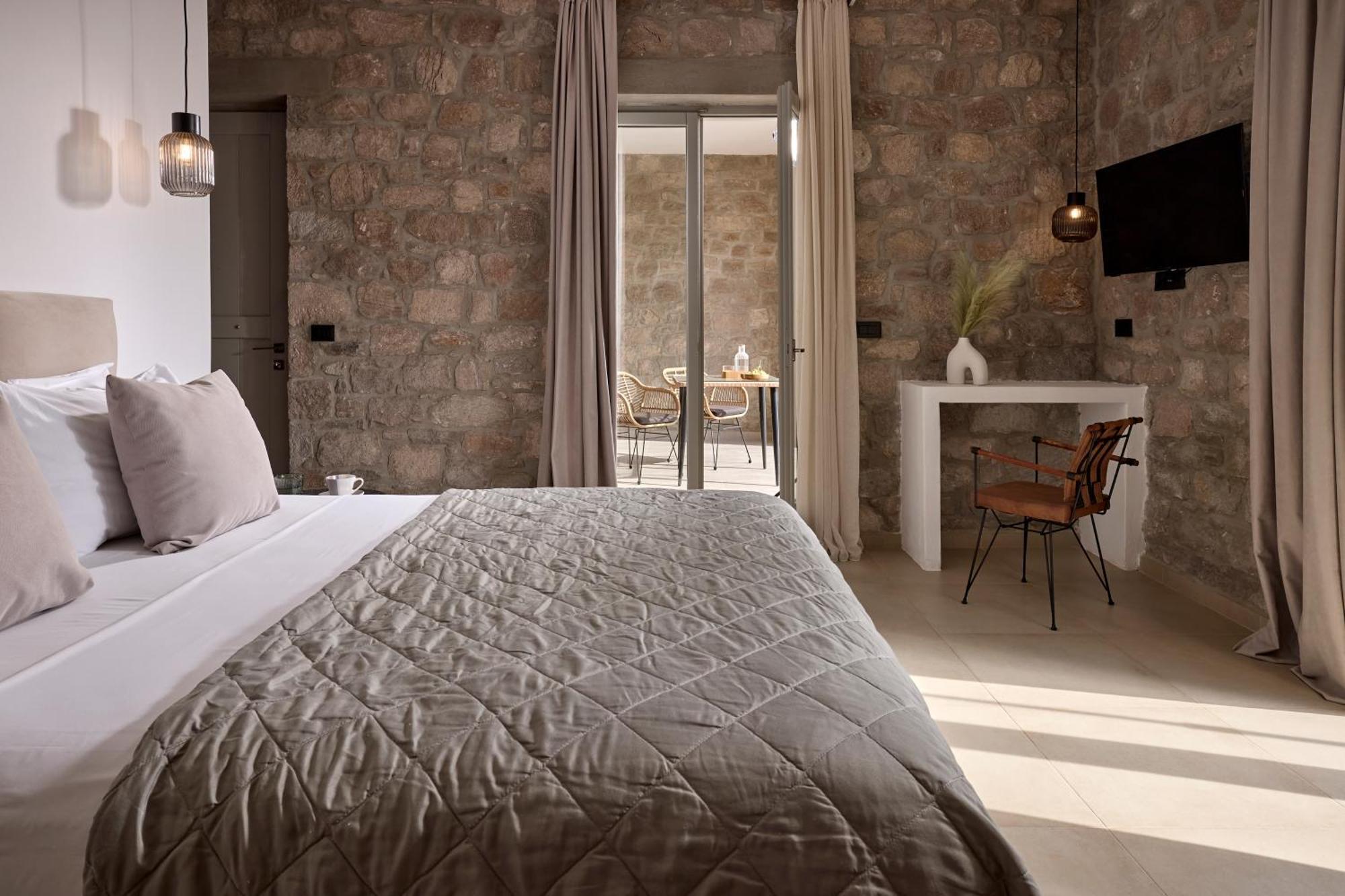 Kedros Milos Suites Adamantas  Bilik gambar