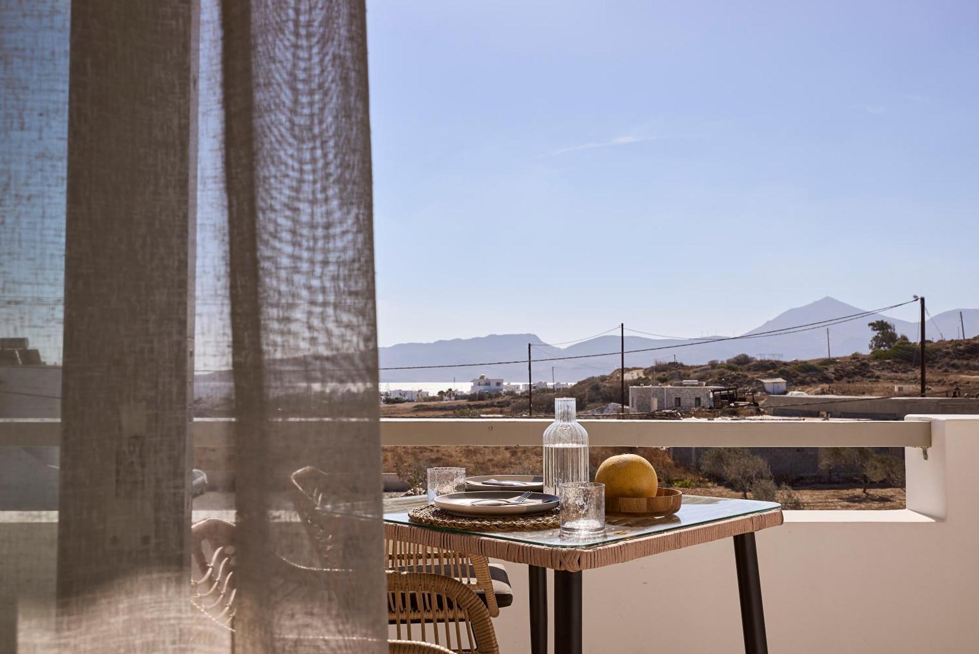 Kedros Milos Suites Adamantas  Bilik gambar
